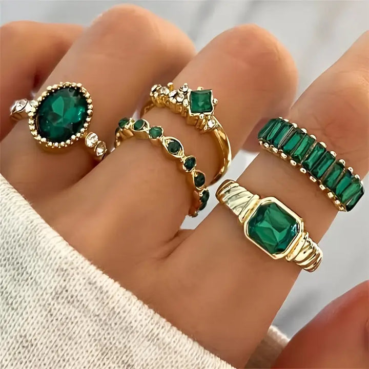 Exquisites Set von Zarin-Emerald-Ringen | Gold