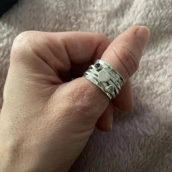 Zeitloser Handgefertigter Herz Ring