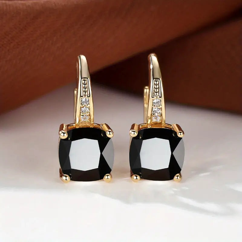 Elegante mystische Steine Gold Creolen