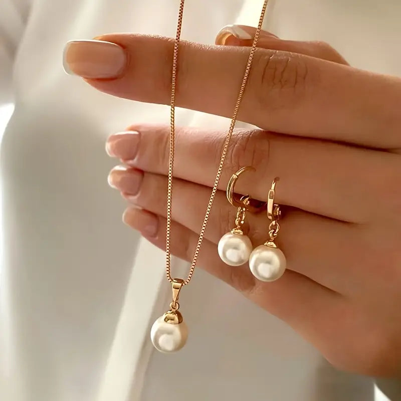 Elegantes goldenes Grace-Perlenschmuckset