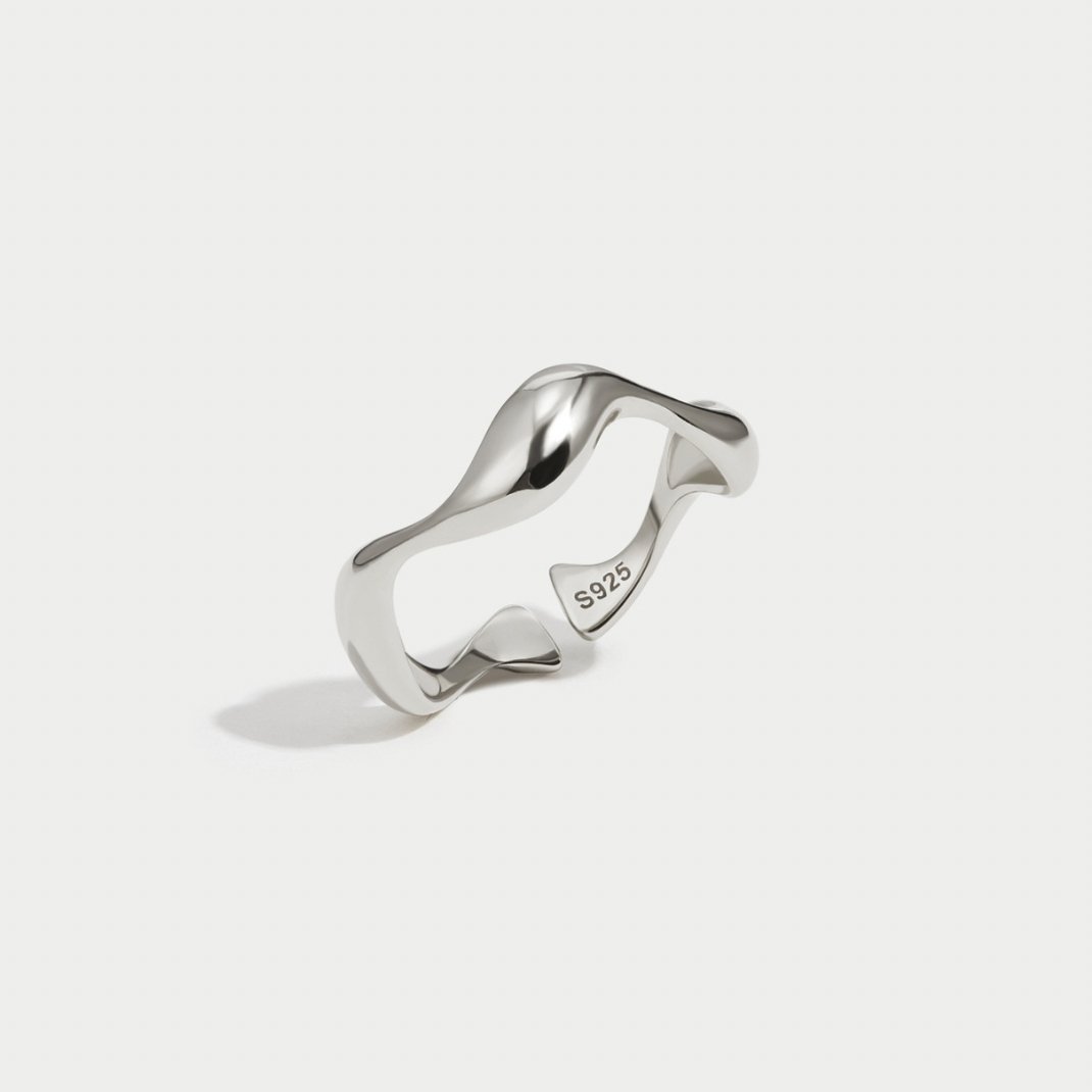 Waves Minimalistischer verstellbarer Ring