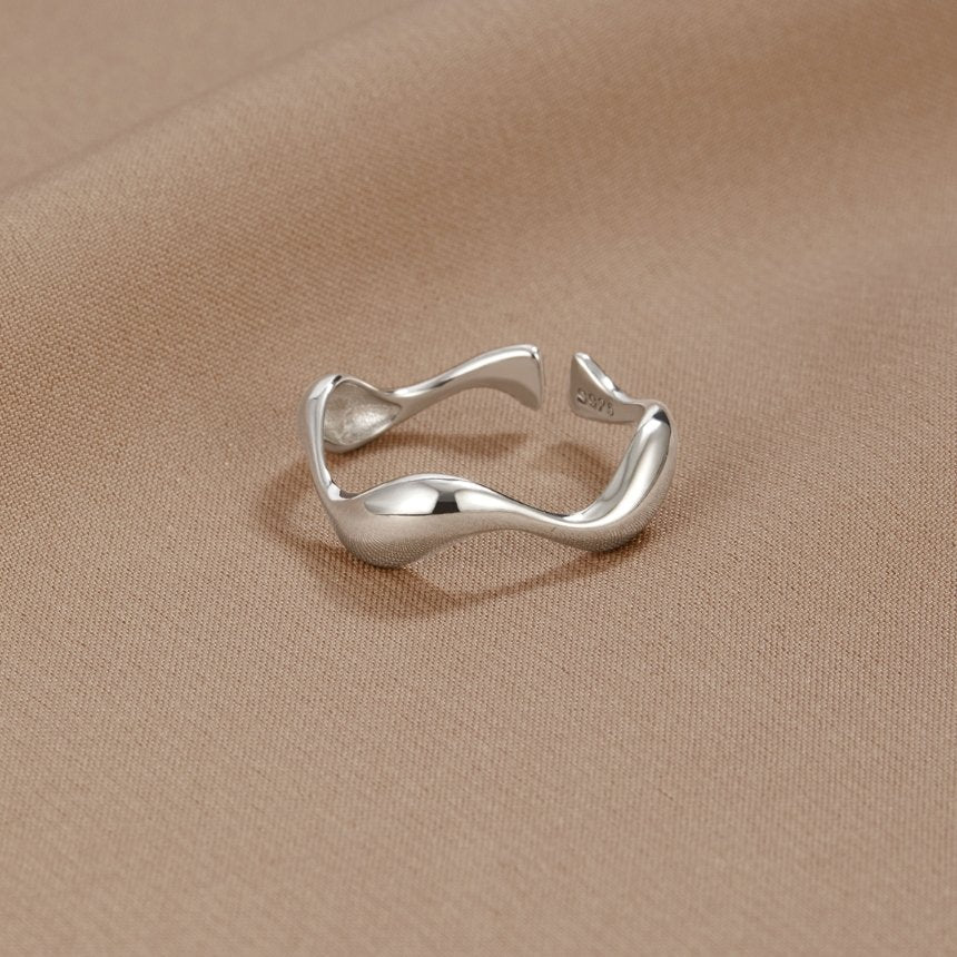 Waves Minimalistischer verstellbarer Ring