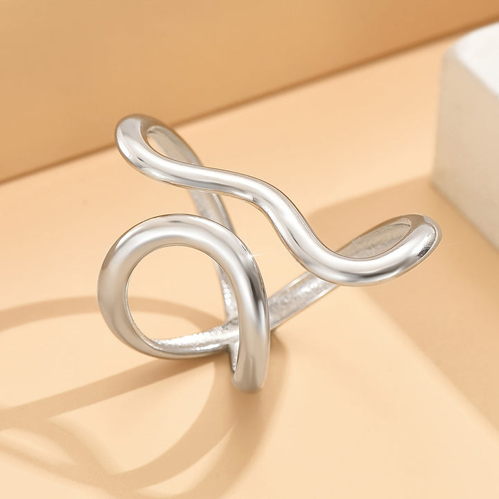 Schicker Asymmetrischer Wellen Ring