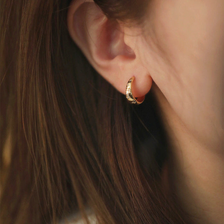 Luxuriöse Gold und Silber Ohrringe