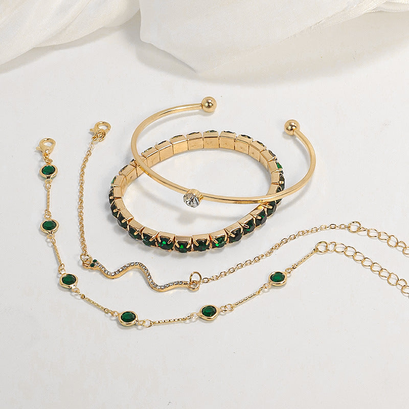 Elegantes Sorina Feldwyn Goldarmband-Set