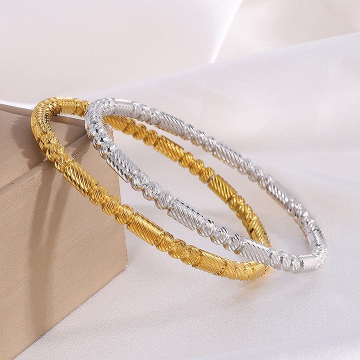 Elegantes goldenes Isavetta Bruni Armband