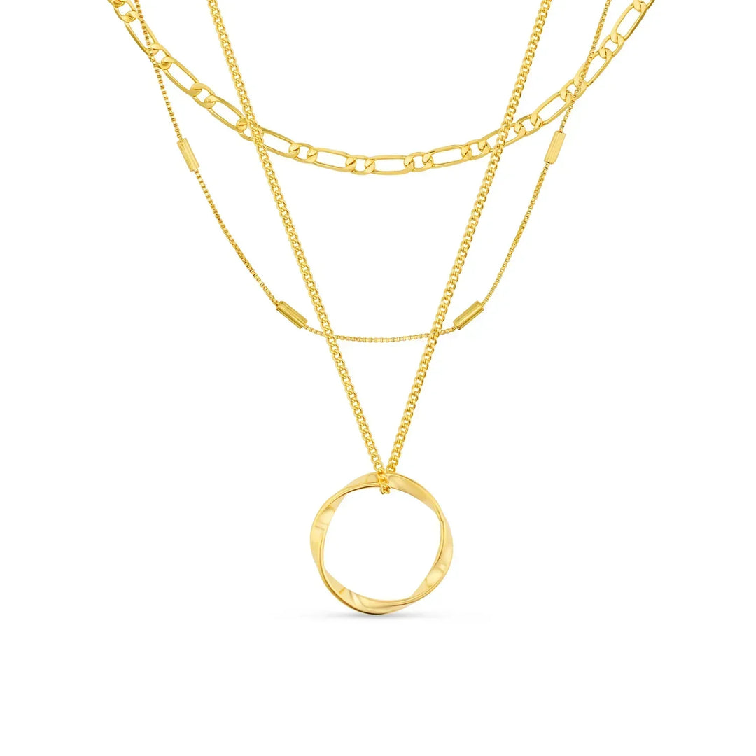 Elegante dreireihige Goldkette mit offenem Kreis