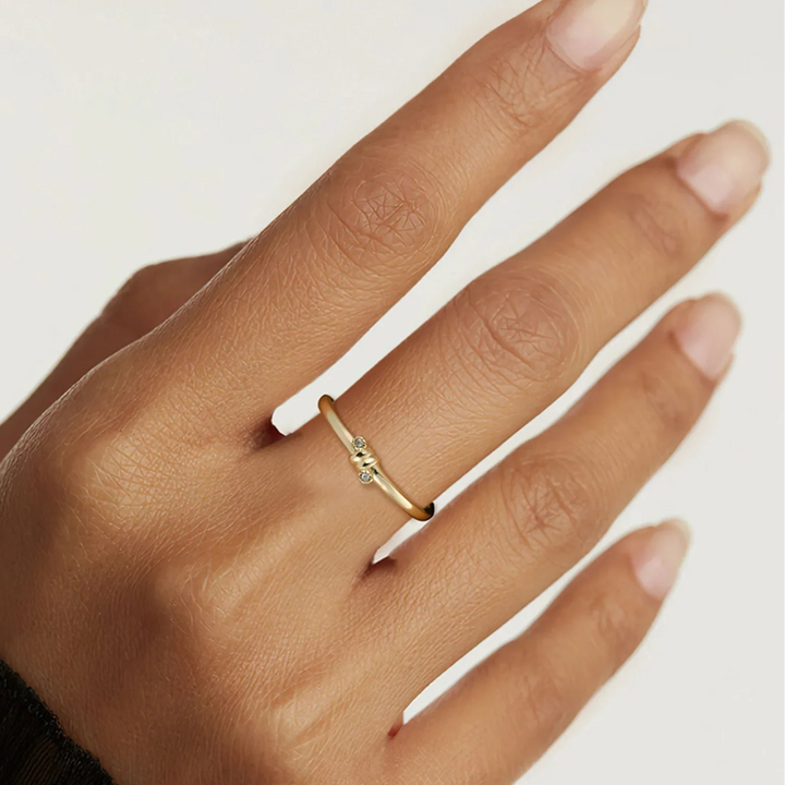Eleganter Kleiner Kristall Ring
