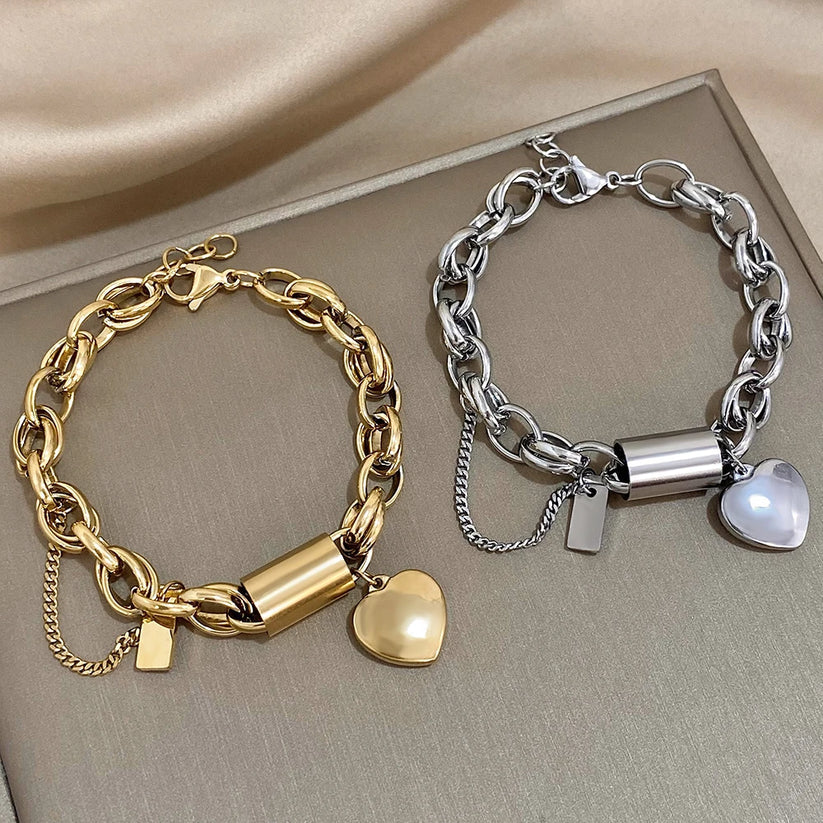 Elegantes, herzförmiges, klobiges Armband aus Gold