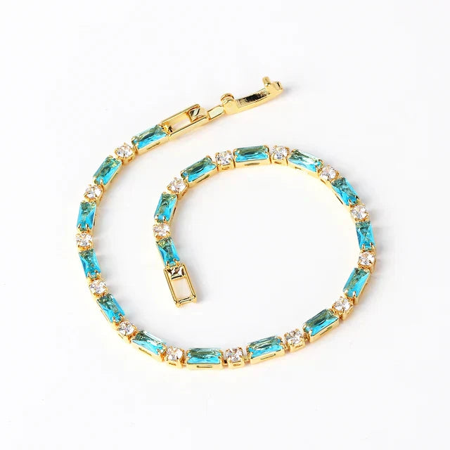 Elegantes Armband aus natürlichem Türkis und Gold