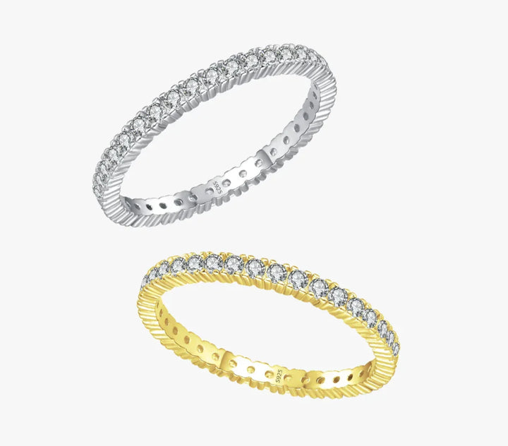 Glänzender Minimalistischer Eternity Ring