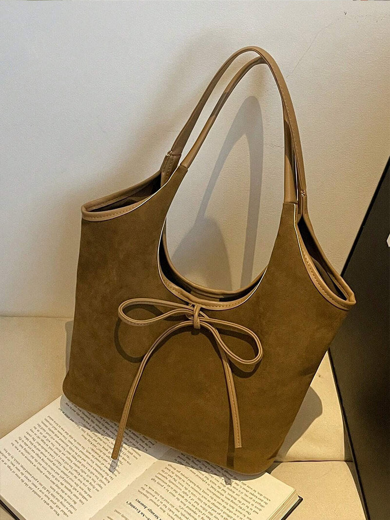 Liora Handtasche aus samtigem Wildleder foto 2