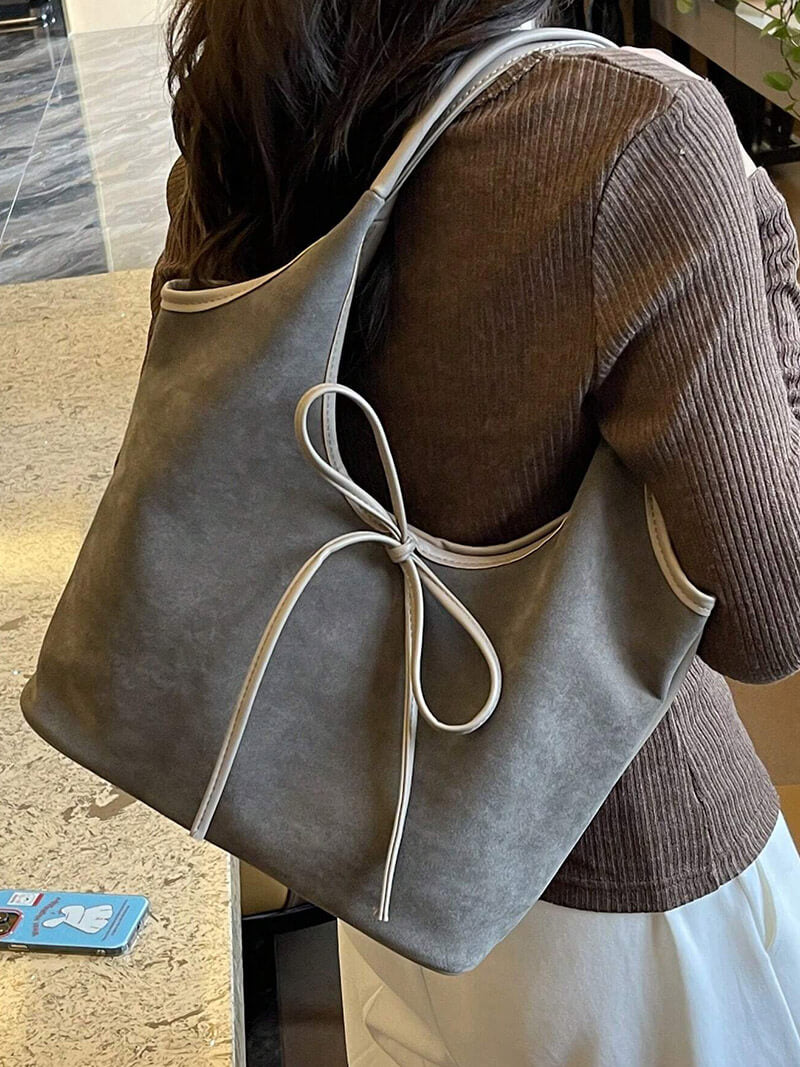 Liora Handtasche aus samtigem Wildleder foto 11