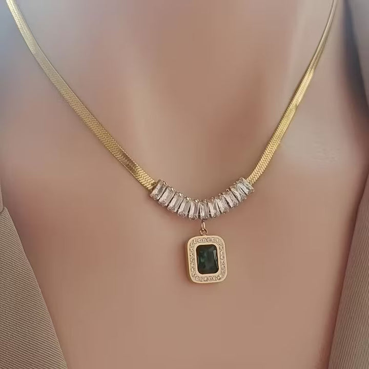 Kragen Regalia Prism Esmeralda | Gold