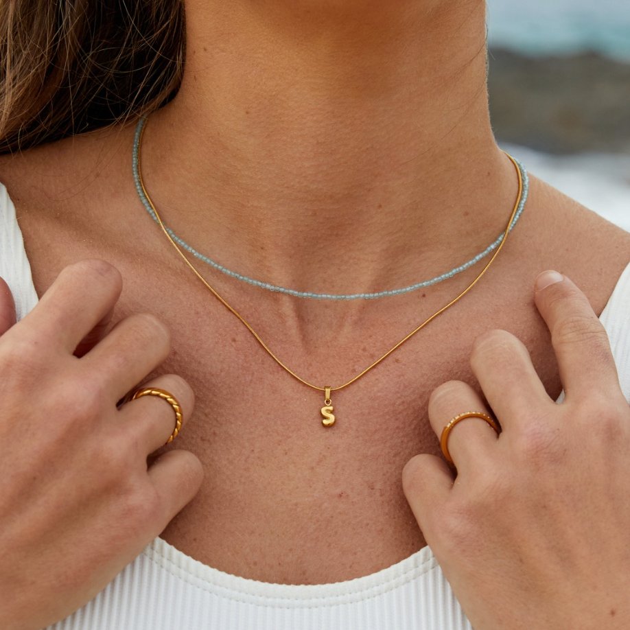 Schicke Buchstaben Perlen Halskette