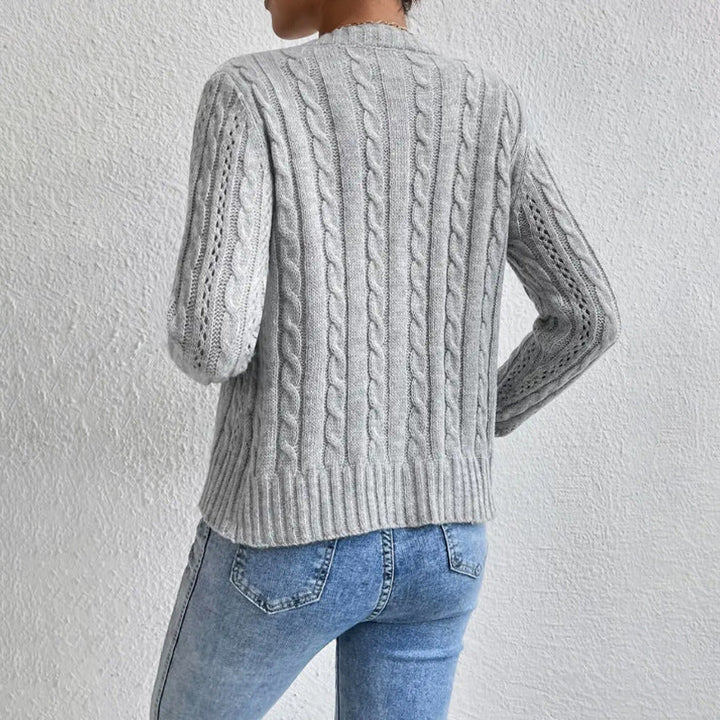 Damen bequeme Strickjacke mit klassischem Zopfmuster (2)