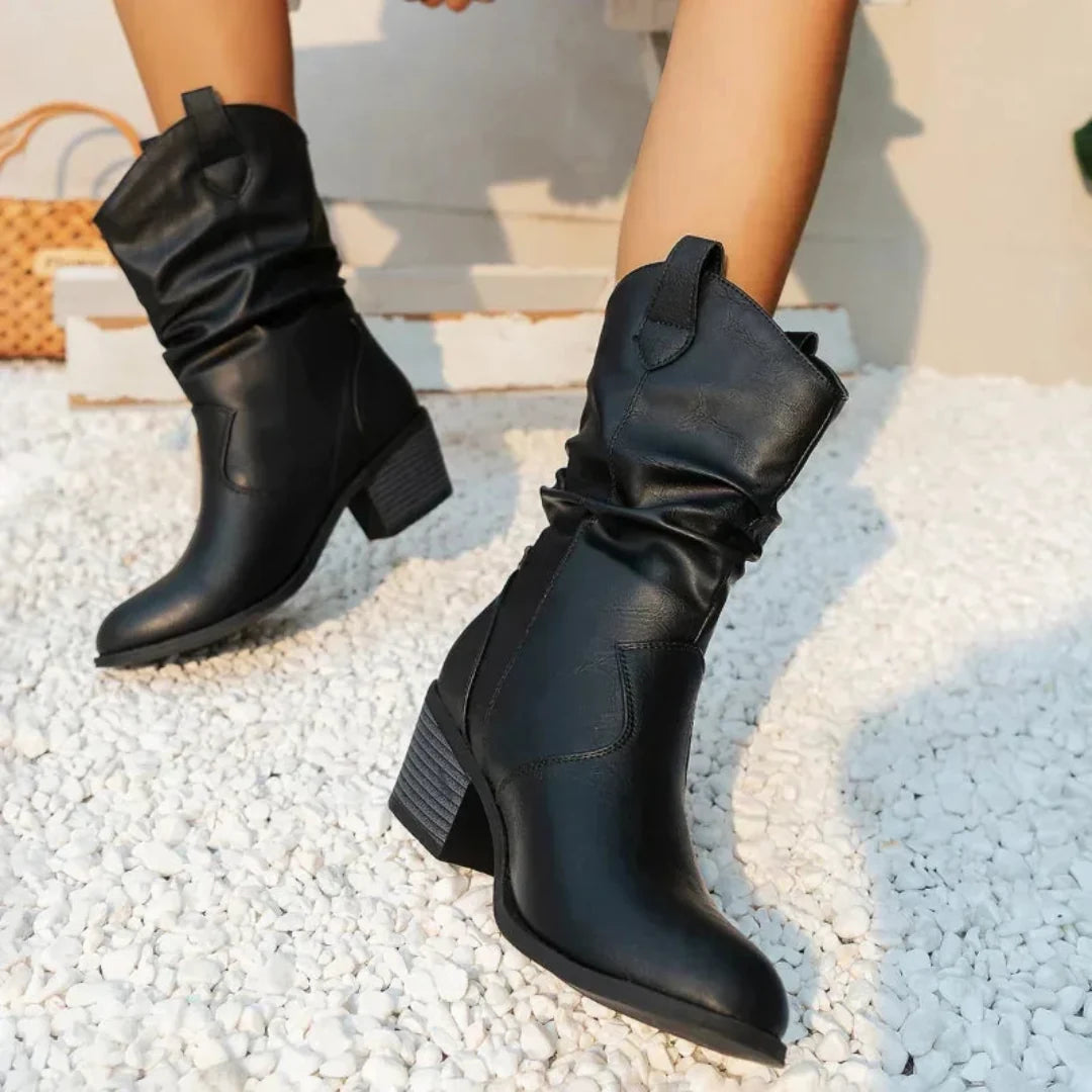 Damen Boots schwarz im Slouch-Stil (2)