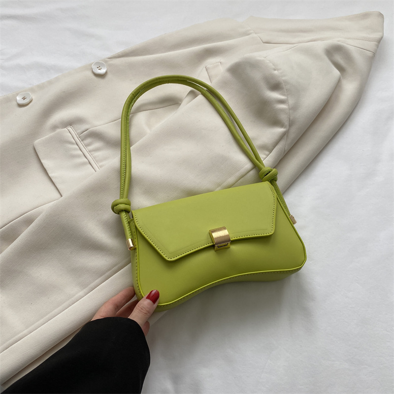 Damen Elegante Mini-Schultertasche im zeitlosen Design in 3