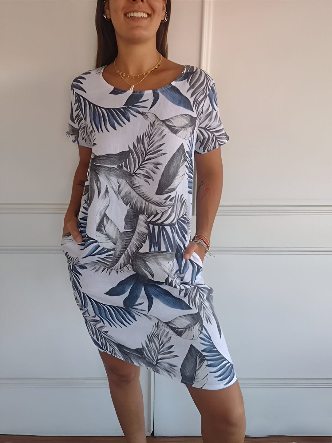 Damen Elegantes Klassisches Kleid in weiß und blau