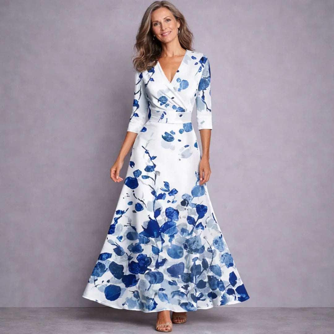 Damen Festliches Maxikleid mit Blüten in Weiß