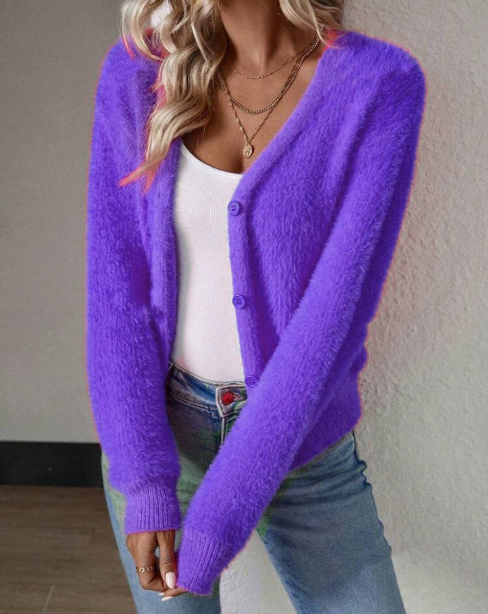 Damen Flauschige Strickjacke für Übergangstage in Flieder