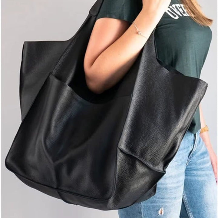 Damen Geräumige Vegane Ledertasche mit Magnetverschluss (12)