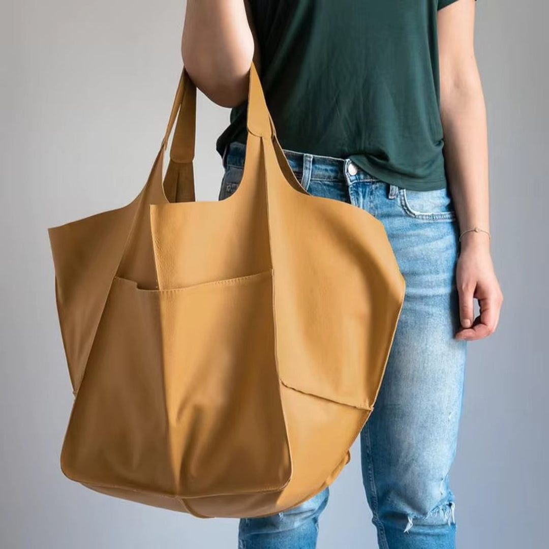 Damen Geräumige Vegane Ledertasche mit Magnetverschluss in Mustard