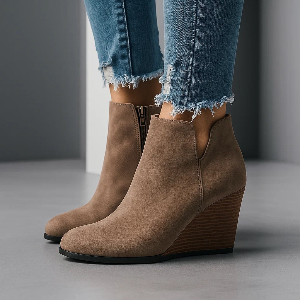 Damen Herbst Stiefel aus Wildleder mit Keilabsatz (8)