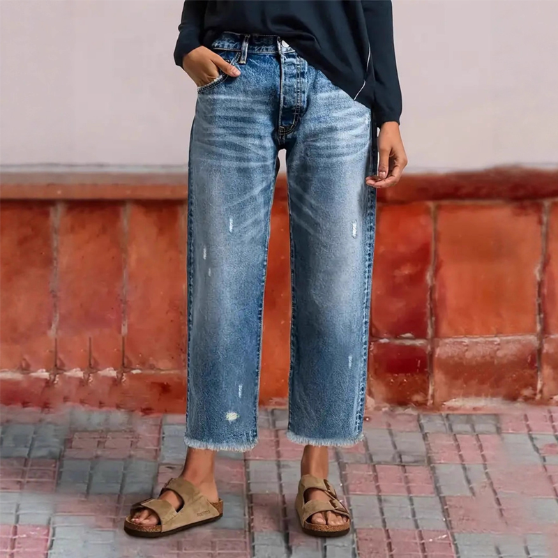 Damen Jeans kurz im klassischen Retro-Stil in Klassisches Blau