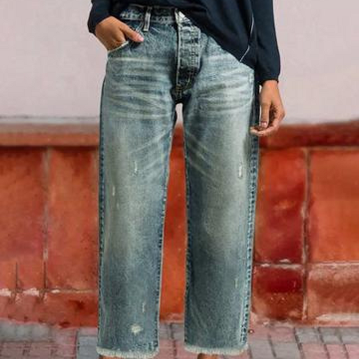 Damen Jeans kurz im klassischen Retro-Stil in Mittelblau