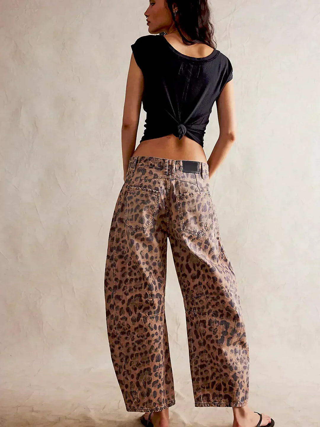 Damen Jeans mit Tierdruck und Barrel-Beinen (5)