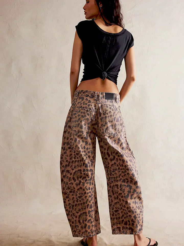 Damen Jeans mit Tierdruck und Barrel-Beinen (5)