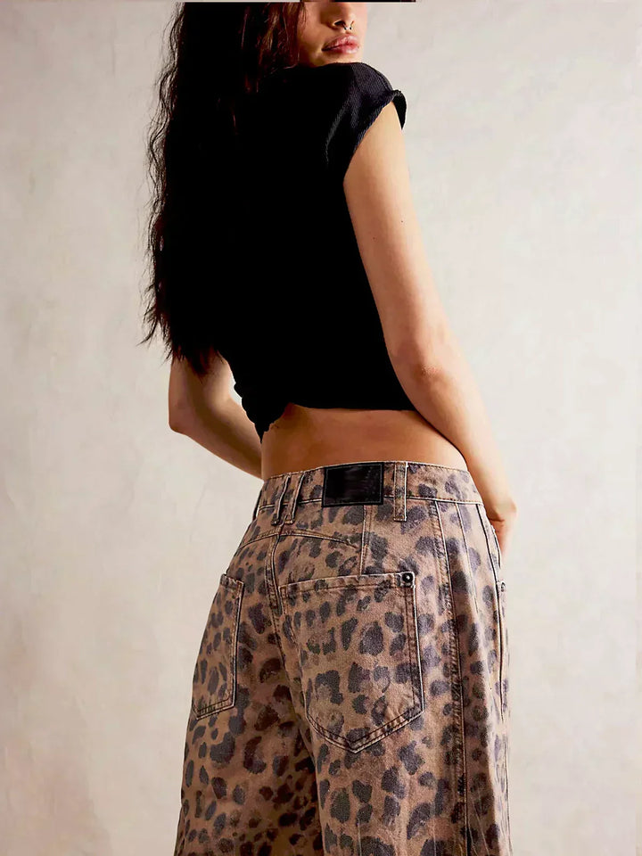 Damen Jeans mit Tierdruck und Barrel-Beinen (7)