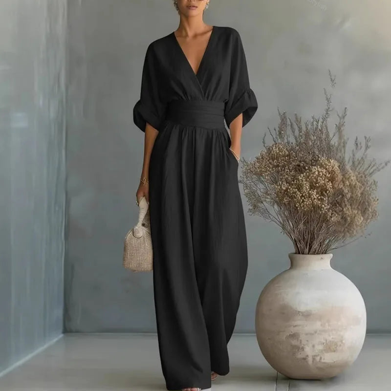 Damen Jumpsuit mit V-Ausschnitt und weitem Bein in Schwarz