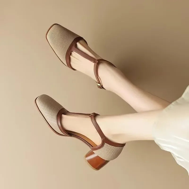 Damen Klassische Schuhe mit T-Riemen und Mittelhacke (5)