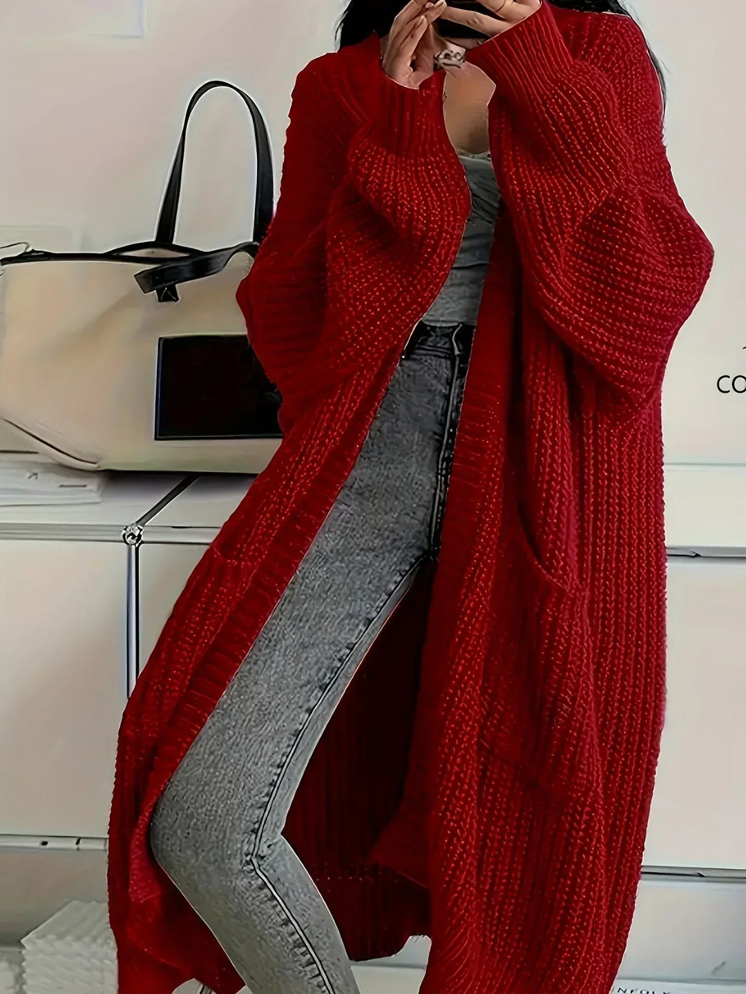 Damen lange Oversized-Strickjacke für den Herbst in Rot