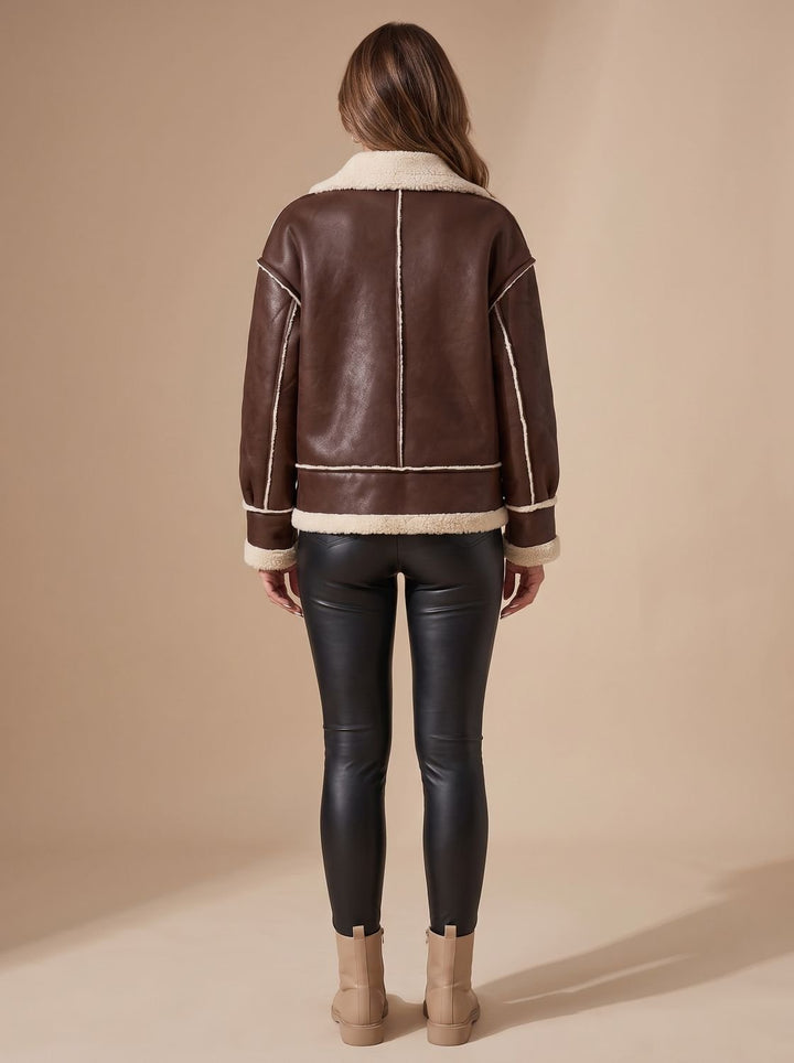 Damen Mantel im Aviator-Stil aus Kunstleder in Schwarz 5