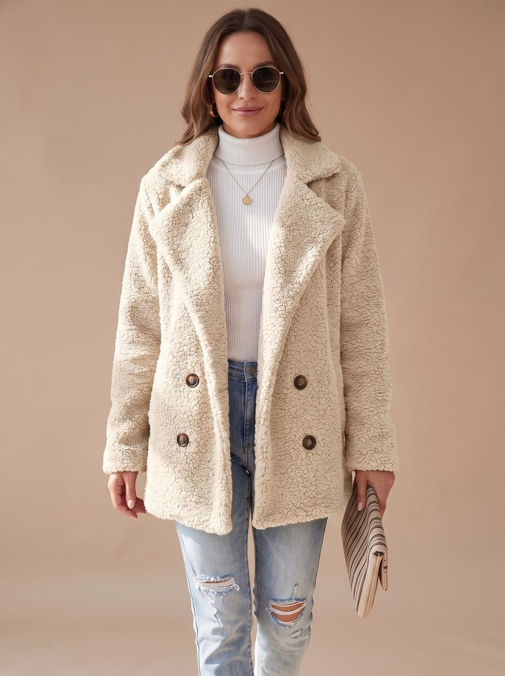 Damen Mantel mit Teddy-Kunstfell im Oversized-Schnitt in Weiß