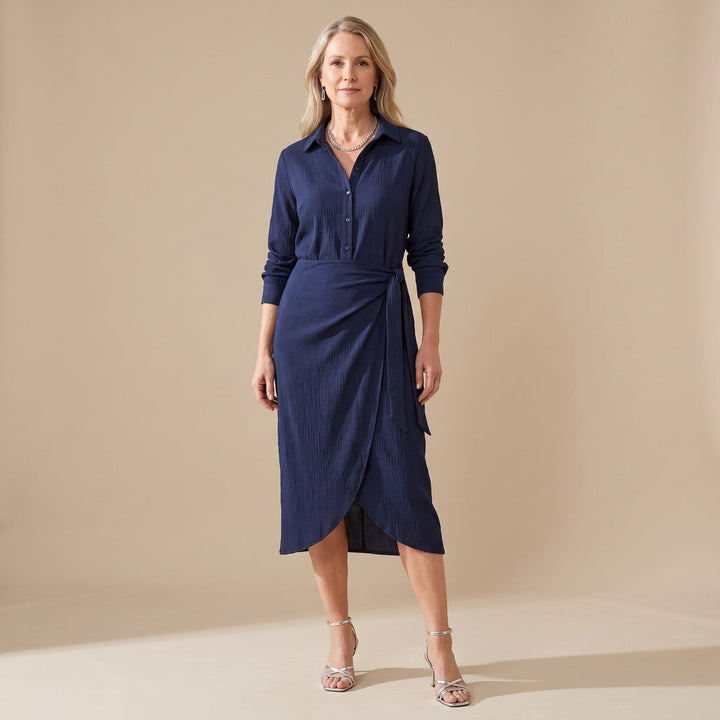 Damen Maxikleid für Hochzeitsgäste im Wickel-Stil in Marineblau