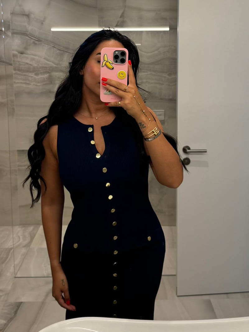Damen Maxikleid für Hochzeitsgäste mit eleganter fließender Linie in Schwarz