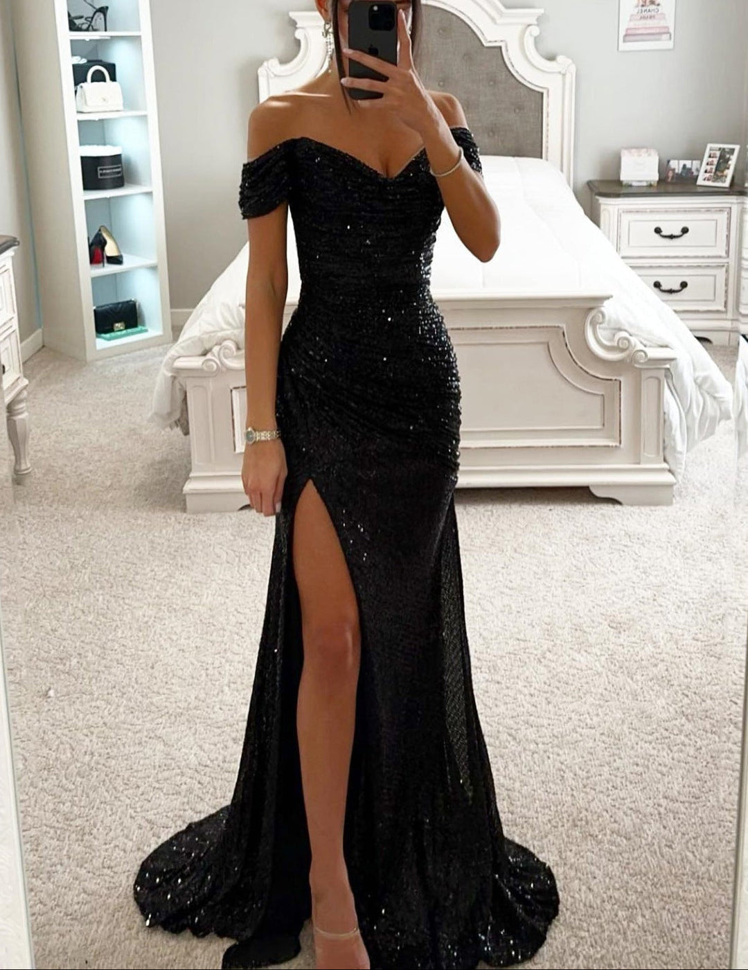 Damen Maxikleid in glanzvollem Stil mit Pailletten und Herzausschnitt für Hochzeitsgäste in Schwarz
