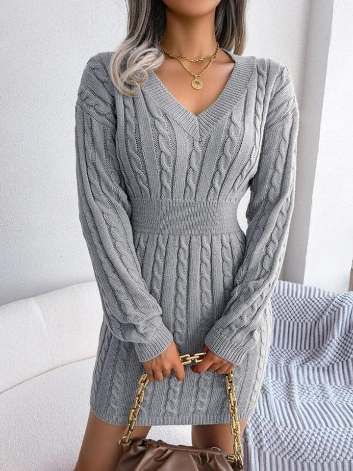 Damen Midi-Strickkleid mit Kabelstrickmuster für Herbst in Grau