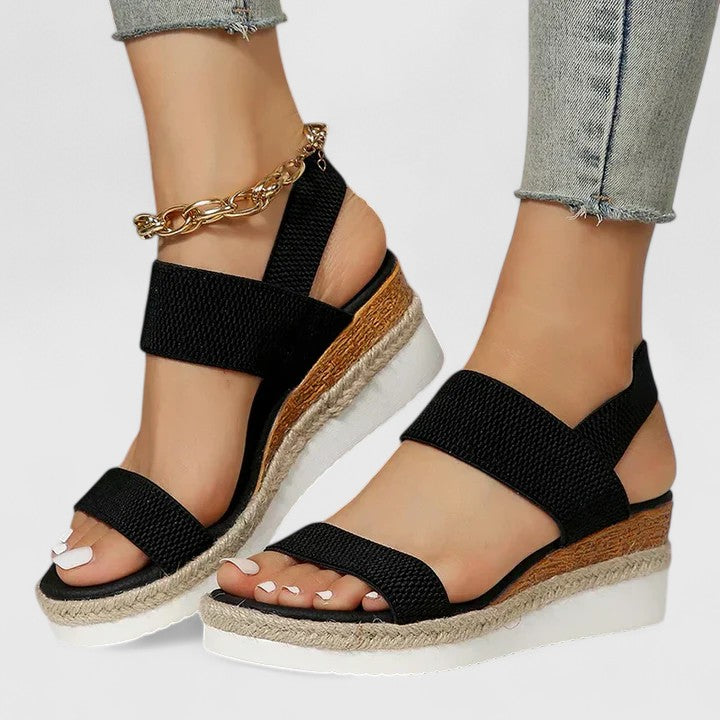 Damen Plateau Sandalen für den Sommer in Schwarz