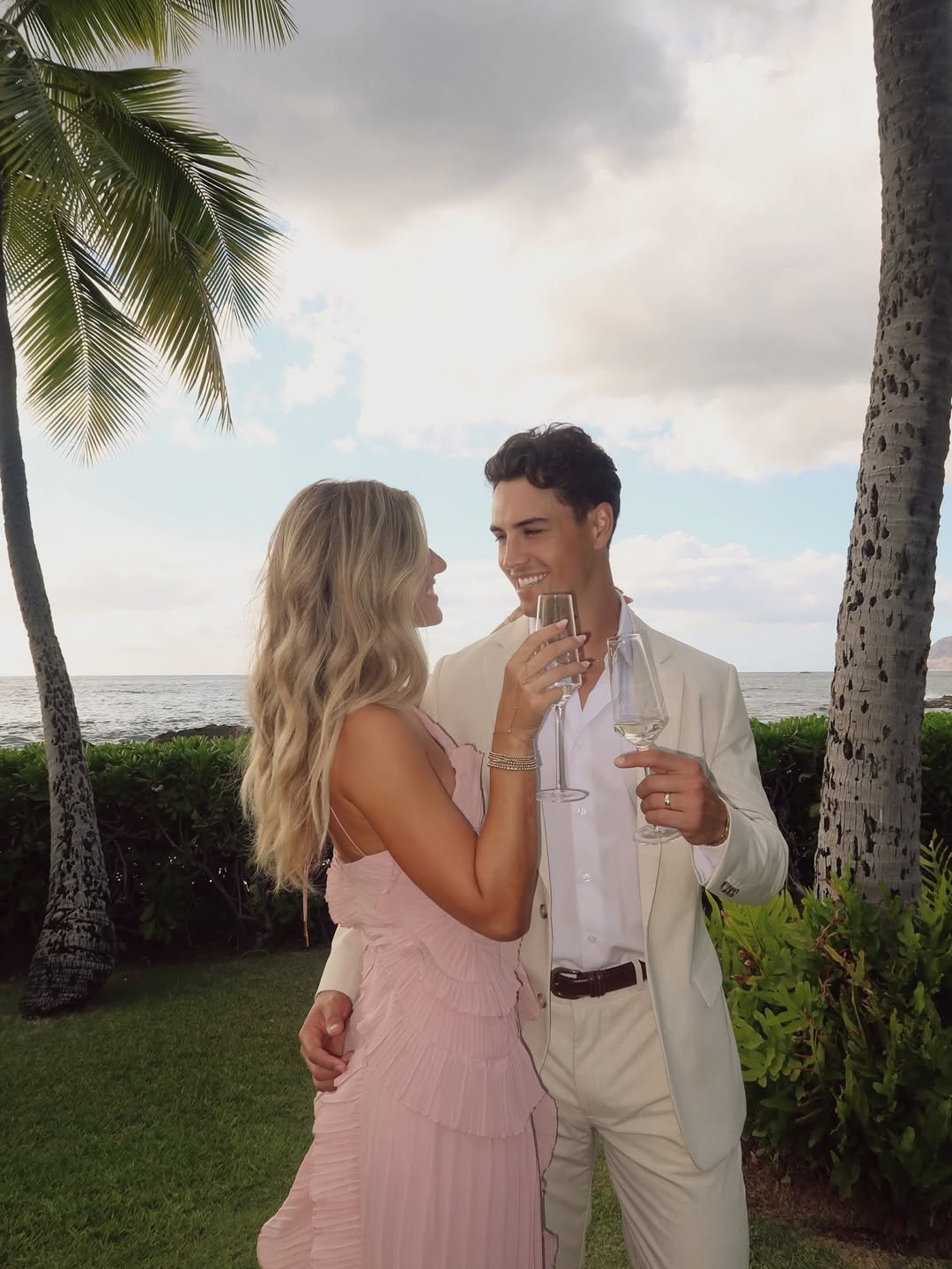 Damen plissiertes Maxikleid mit zierlichen Rüschen für Hochzeitsgäste im Sommer in Rosa 3