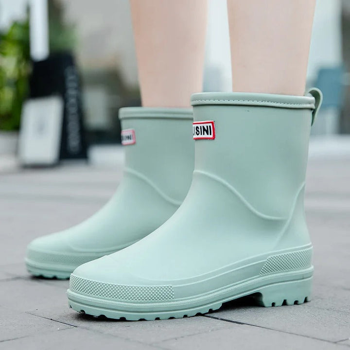 Damen Stiefel im Halbschaft-Stil für regnerische Tage (6)
