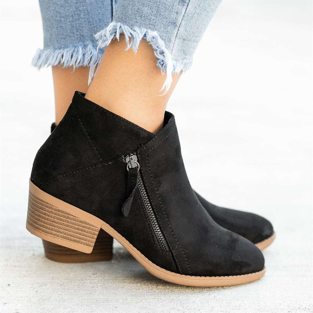 Damen Stiefel in Ankelhöhe für Herbst-Outfits in Schwarz