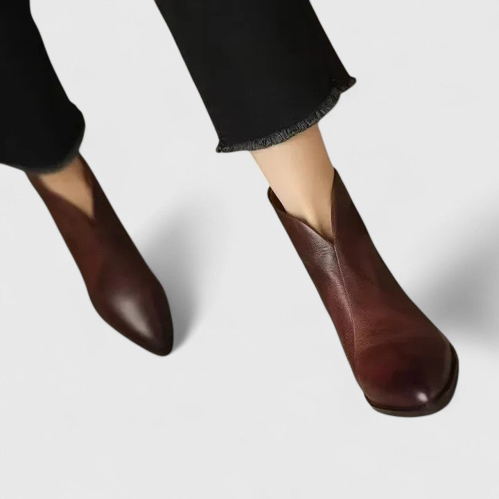 Damen Stiefel klassisch für Herbstoutfits (4)
