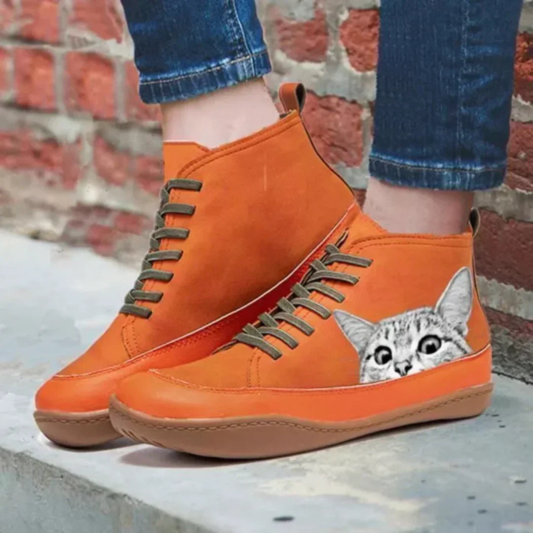 Damen Stiefeletten aus Öko-Leder mit Katzenmotiv (7)