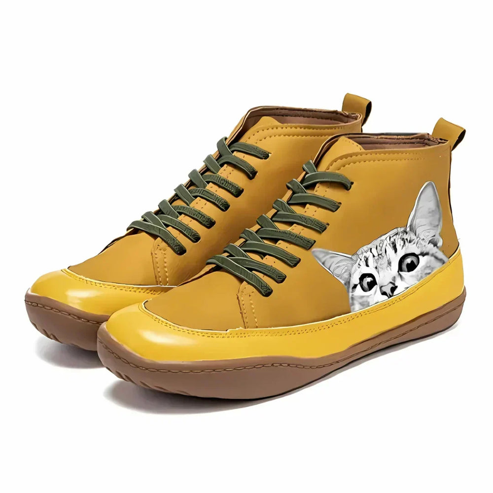 Damen Stiefeletten aus Öko-Leder mit Katzenmotiv in Gelb