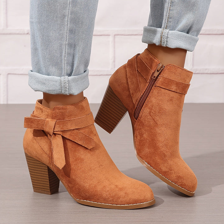 Damen Stiefeletten in Wildlederoptik mit Blockabsatz (5)